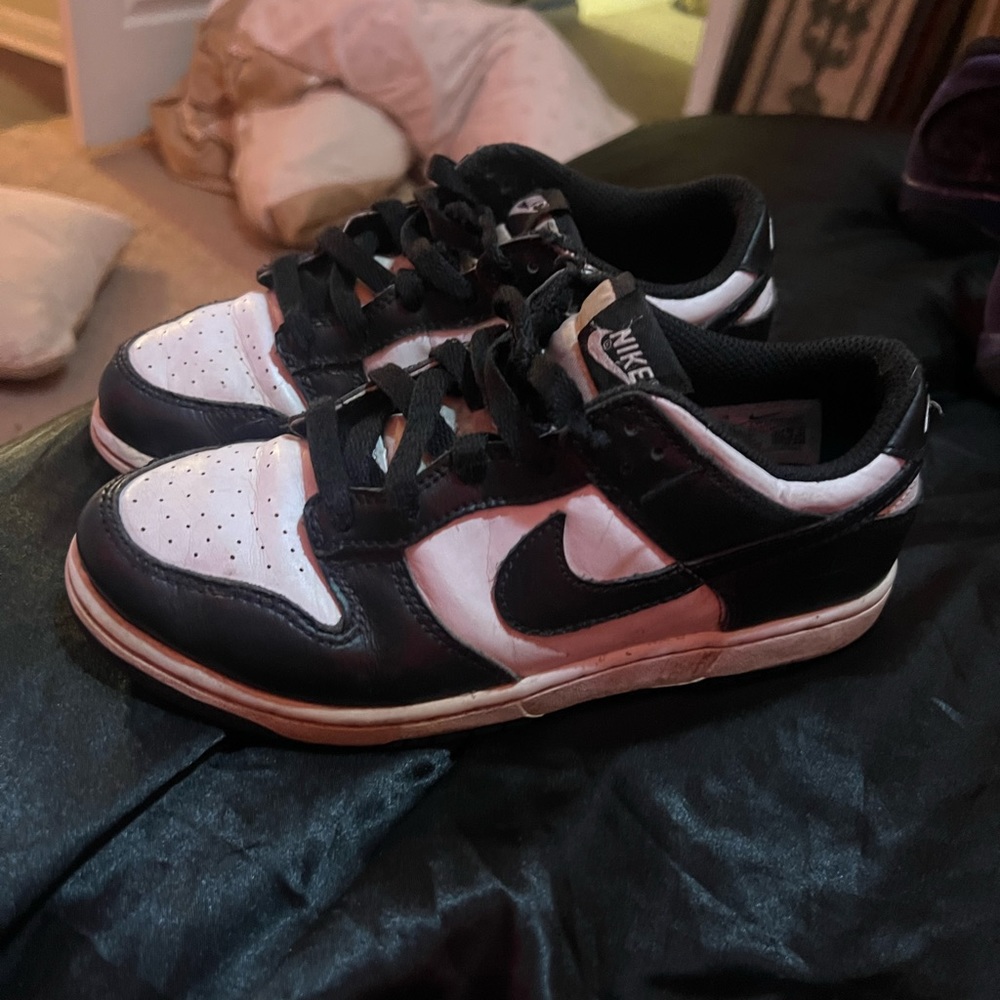 Nike Dunk Low Sneakers White/Black Women 5 Girls 3.5🐼